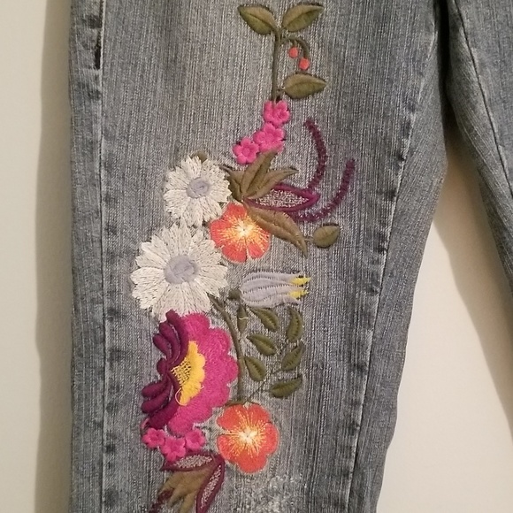 Request Embroidered Studded Jeans Size 26 - Picture 8 of 8